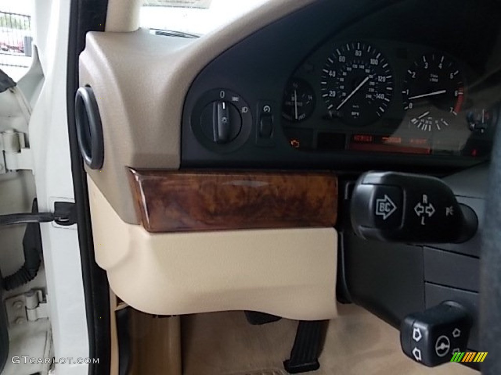 1999 BMW 5 Series 540i Sedan Controls Photo #84636926