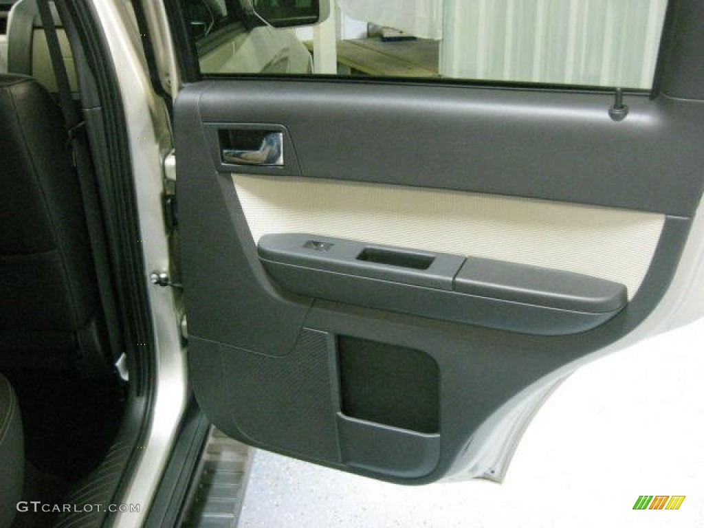 2011 Mariner Premier V6 AWD - Gold Leaf Metallic / Black/Stone photo #18