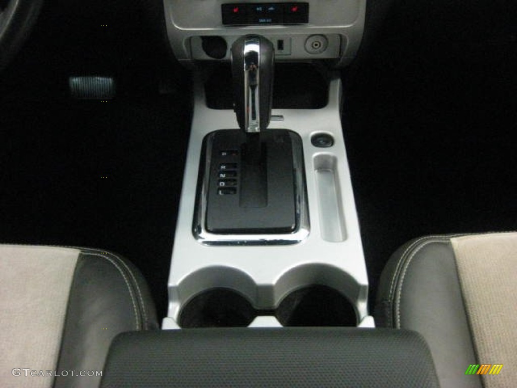 2011 Mariner Premier V6 AWD - Gold Leaf Metallic / Black/Stone photo #21