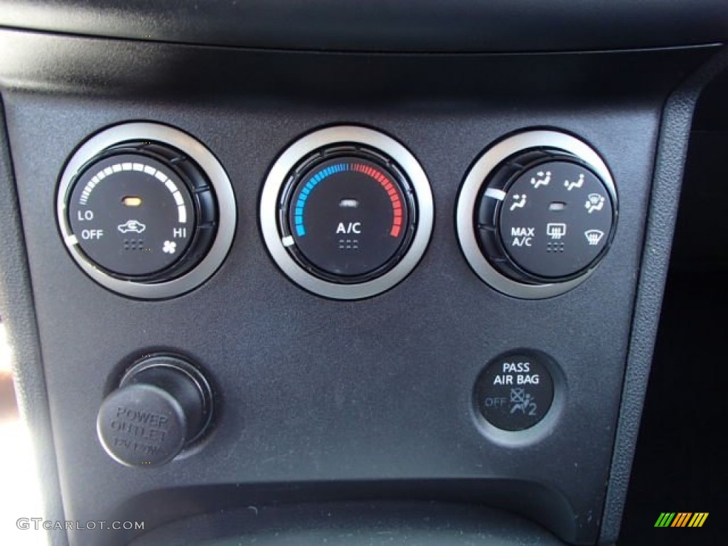 2010 Rogue S AWD 360 Value Package - Indigo Blue / Black photo #19