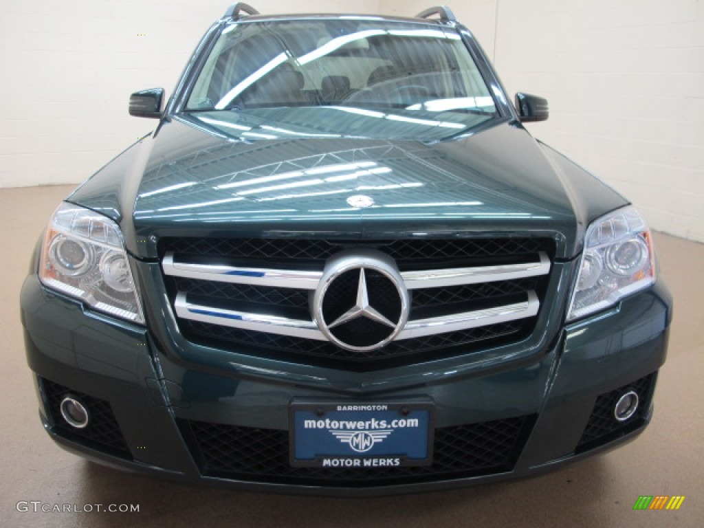 2010 GLK 350 4Matic - Jade Green Metallic / Almond/Black photo #2