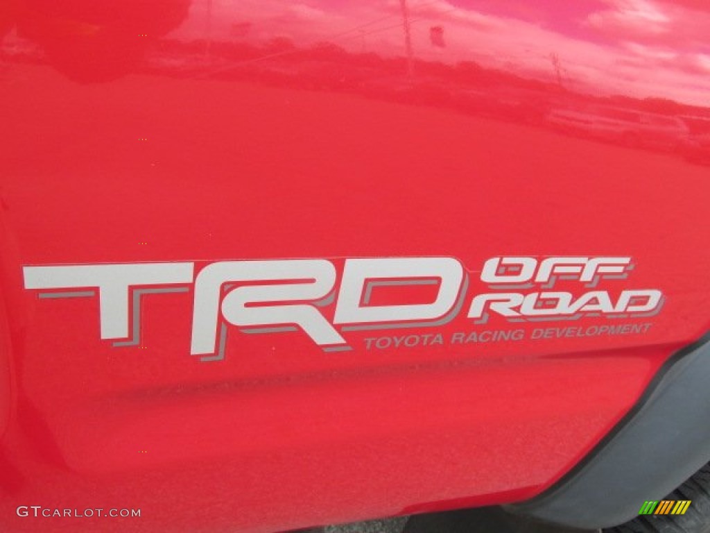2002 Tacoma V6 TRD Xtracab 4x4 - Radiant Red / Charcoal photo #9