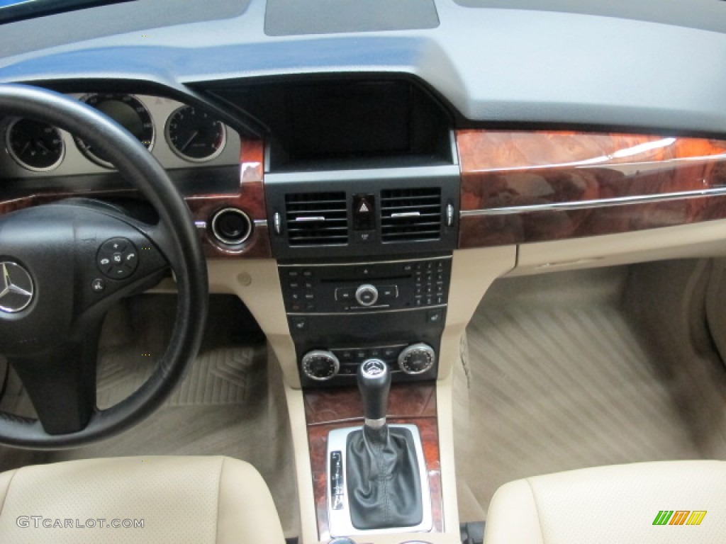 2010 GLK 350 4Matic - Jade Green Metallic / Almond/Black photo #26