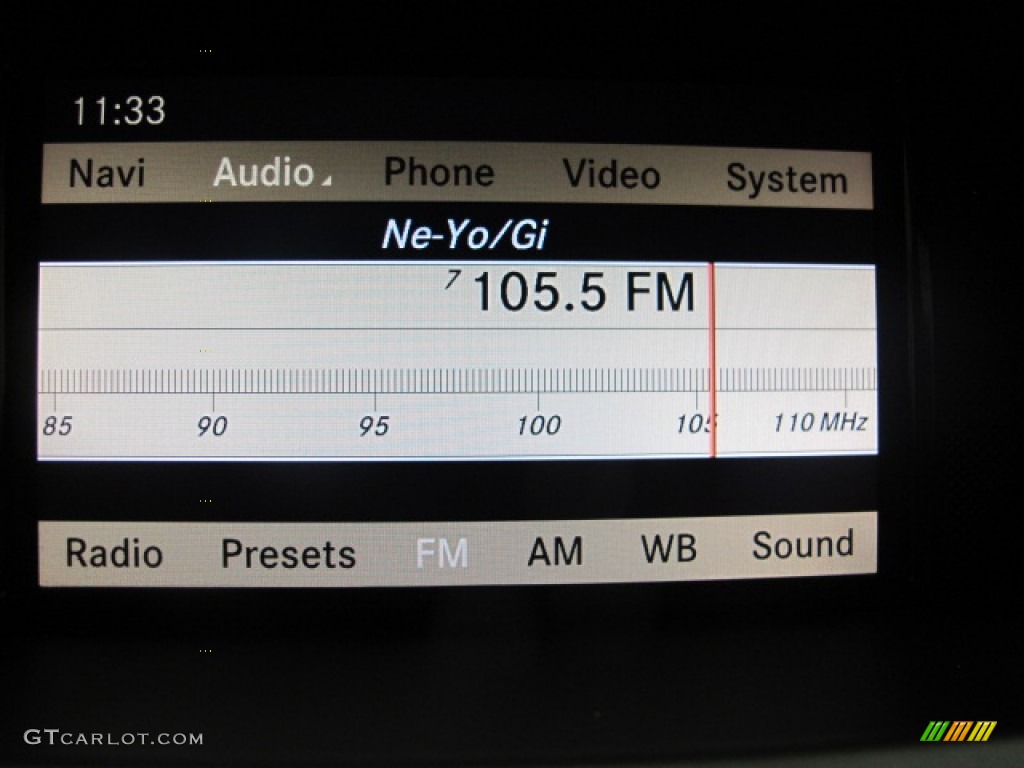 2010 GLK 350 4Matic - Jade Green Metallic / Almond/Black photo #30