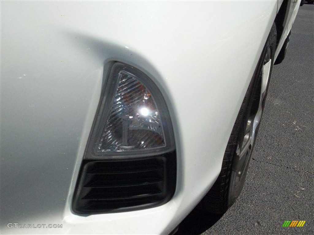 2012 Prius c Hybrid One - Super White / Gray photo #4