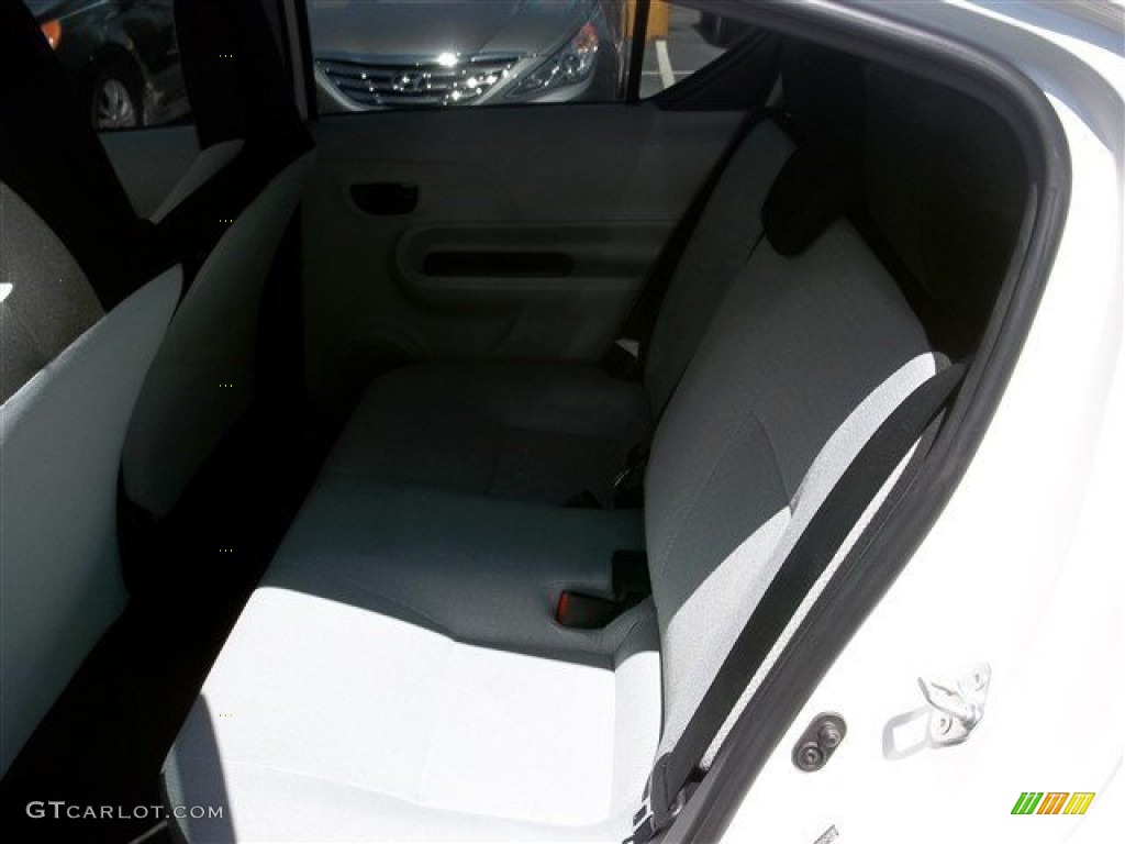 2012 Prius c Hybrid One - Super White / Gray photo #20