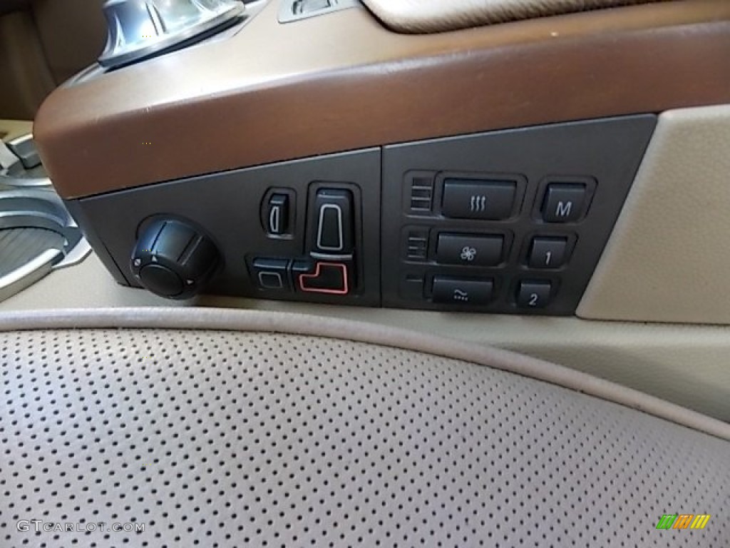 2002 BMW 7 Series 745i Sedan Controls Photo #84642726
