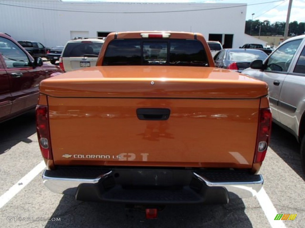 2005 Colorado LS Crew Cab 4x4 - Sunburst Orange Metallic / Very Dark Pewter photo #5
