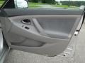 Classic Silver Metallic - Camry LE V6 Photo No. 19