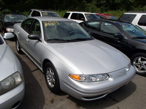 2003 Oldsmobile Alero GX Sedan Data, Info and Specs