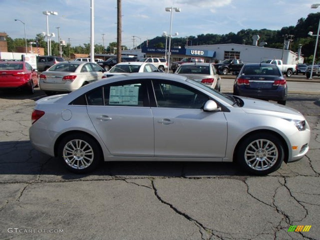 Silver Ice Metallic Chevrolet Cruze