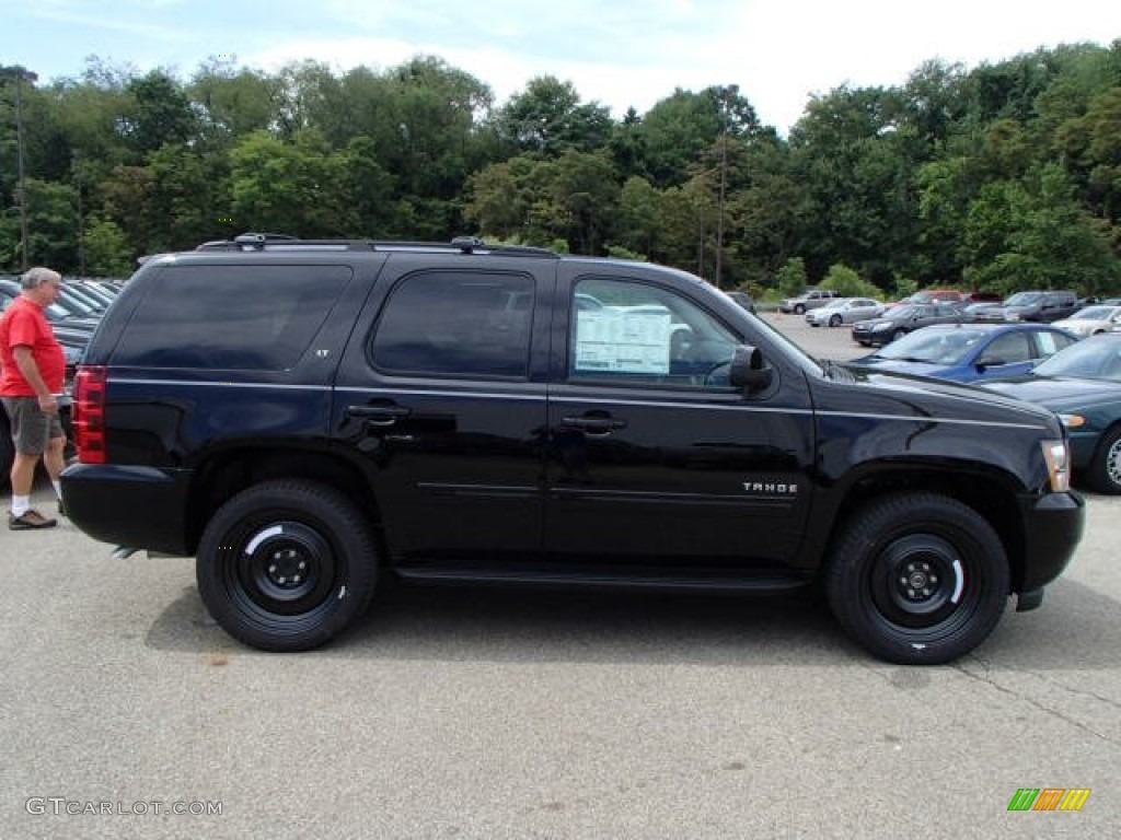 Black Chevrolet Tahoe