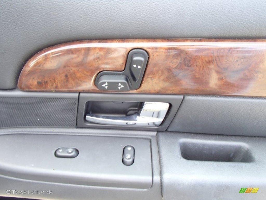 2006 Grand Marquis LS - Silver Birch Metallic / Charcoal Black photo #18