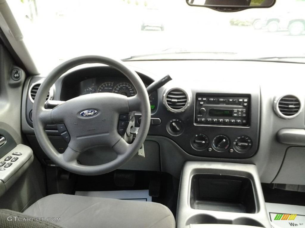 2003 Expedition XLT 4x4 - True Blue Metallic / Flint Grey photo #15