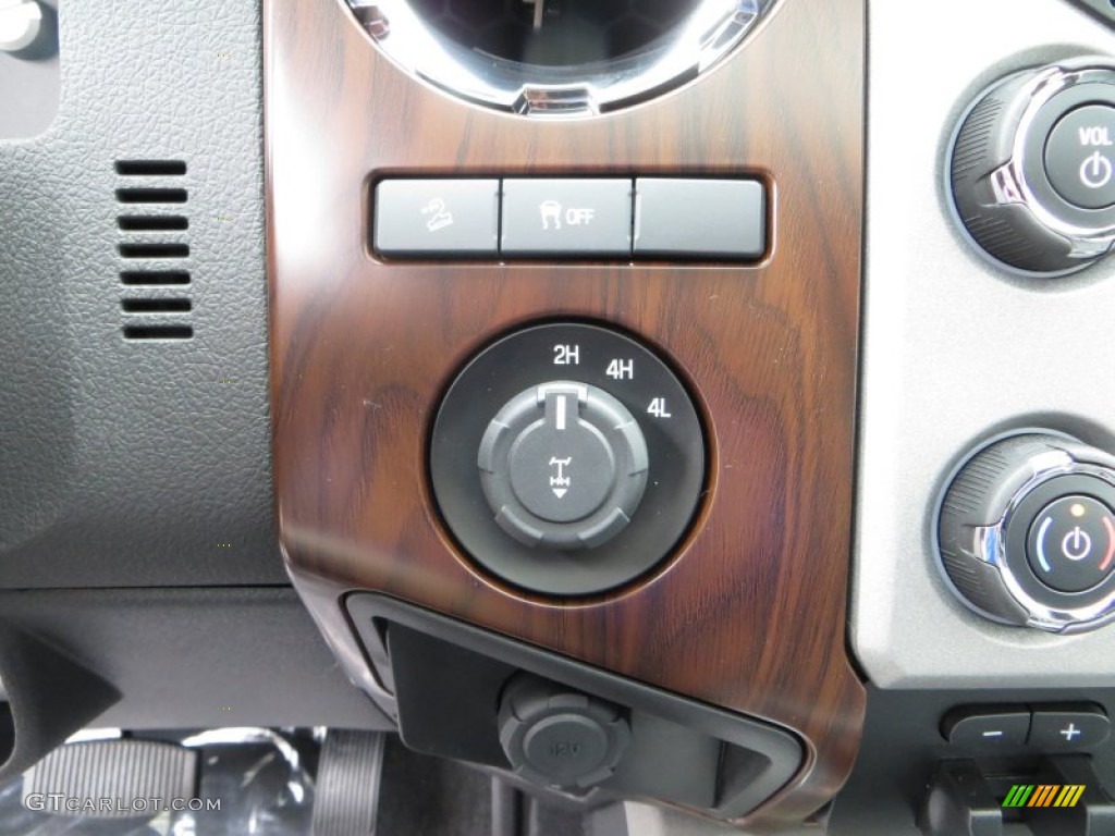 2014 F250 Super Duty Lariat Crew Cab 4x4 - White Platinum Tri-Coat / Black photo #33