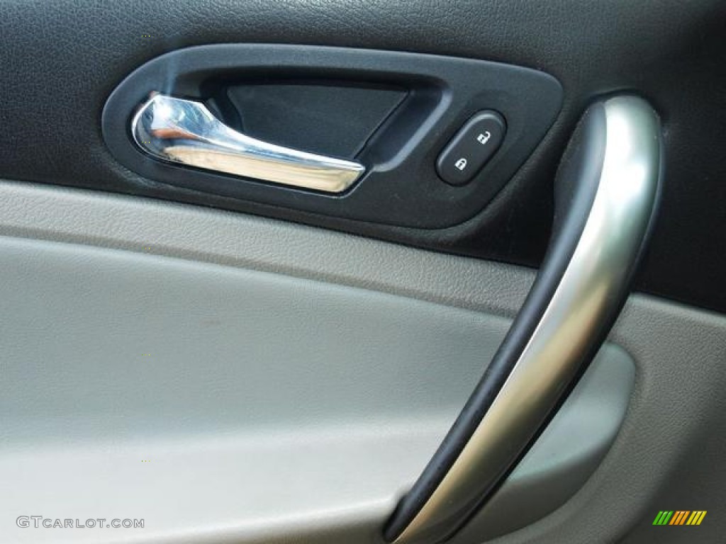 2007 VUE  - Silver Nickel Metallic / Gray photo #15