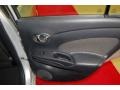 Brilliant Silver - Versa 1.6 SV Sedan Photo No. 16