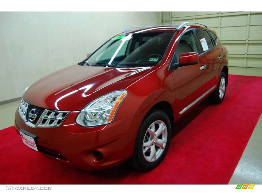 2011 Rogue SV - Cayenne Red / Black photo #3