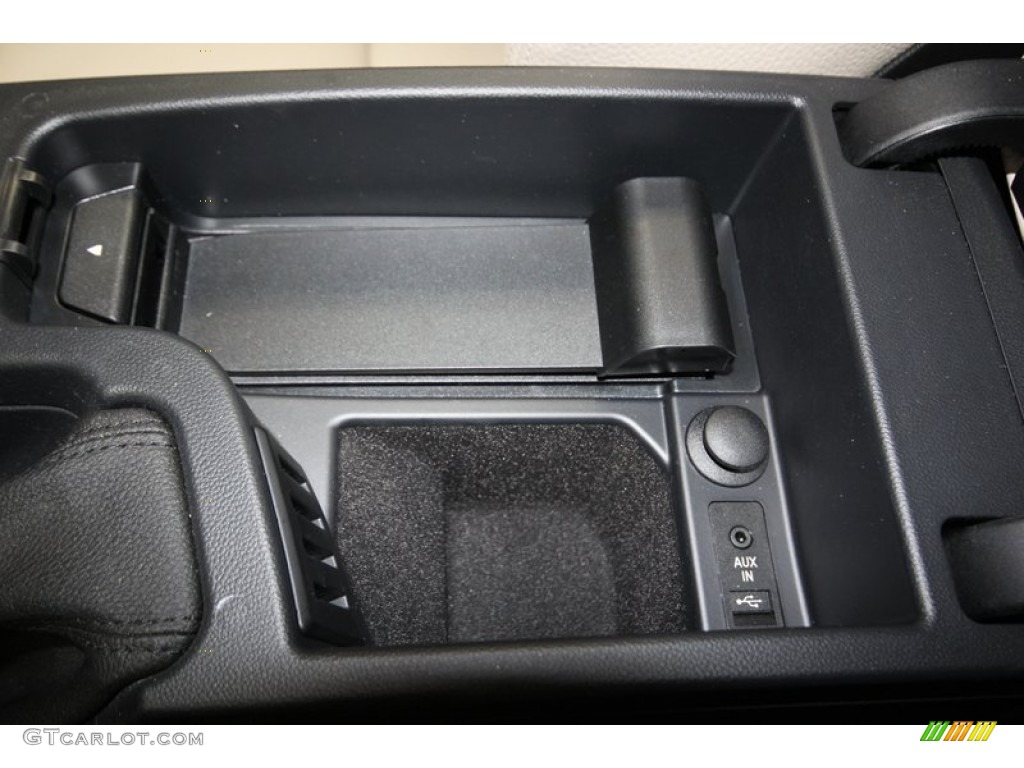 2011 3 Series 335i Convertible - Jet Black / Cream Beige photo #26