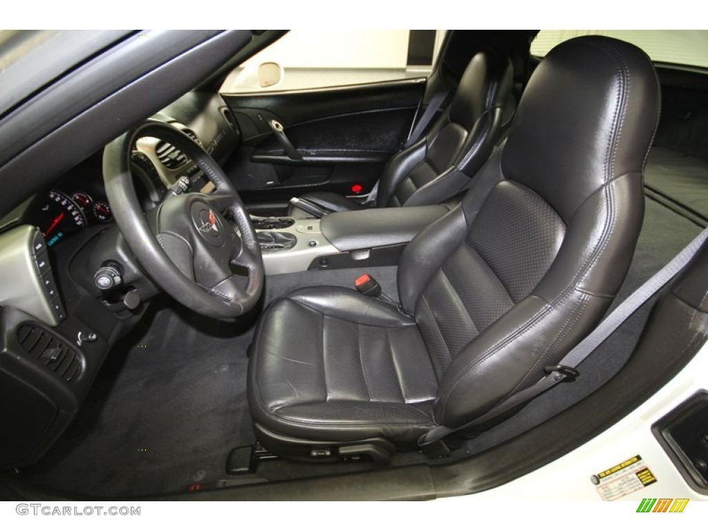 2005 Chevrolet Corvette Coupe Front Seat Photo #84667985