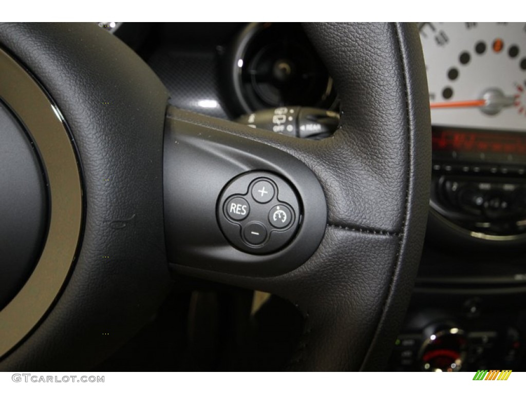 2014 Mini Cooper S Clubman Controls Photo #84668633