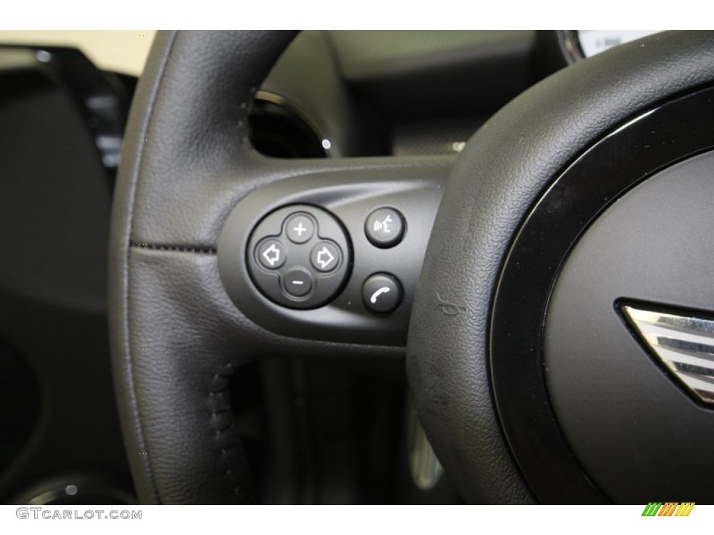 2014 Mini Cooper S Clubman Controls Photo #84668636