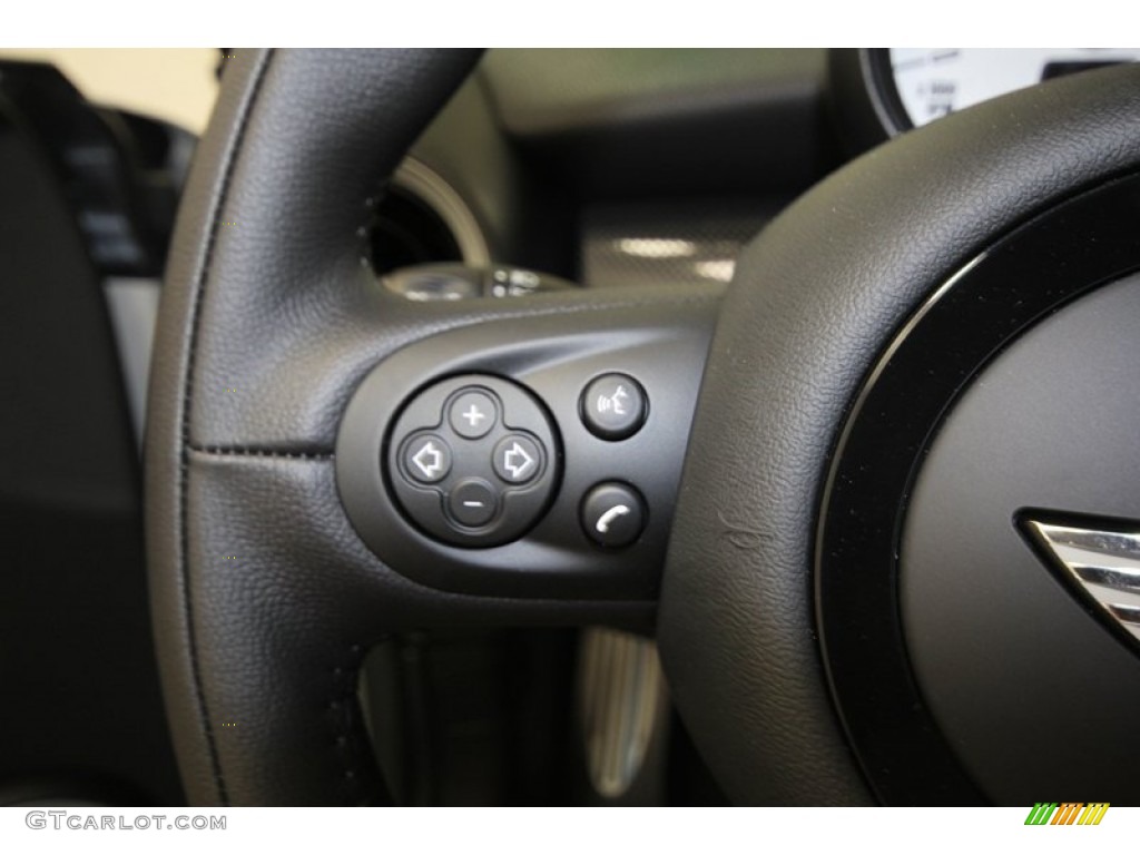 2014 Mini Cooper S Clubman Controls Photo #84668720