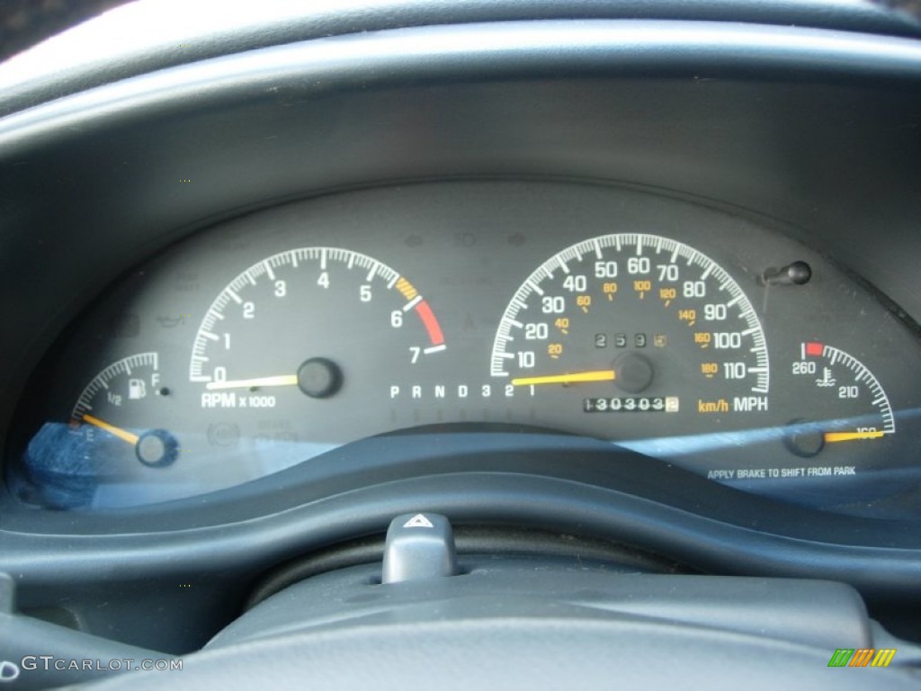 1999 Pontiac Grand Prix SE Sedan Gauges Photo #84669683