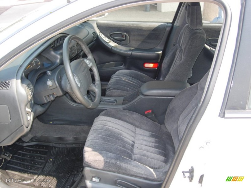 1999 Grand Prix SE Sedan - Arctic White / Graphite photo #4
