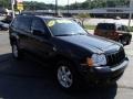Black - Grand Cherokee Laredo 4x4 Photo No. 3