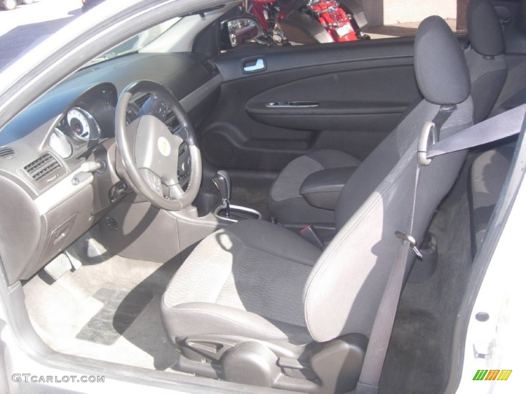 2006 Cobalt LT Coupe - Summit White / Gray photo #4