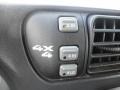 2000 Chevrolet S10 LS Regular Cab 4x4 Controls