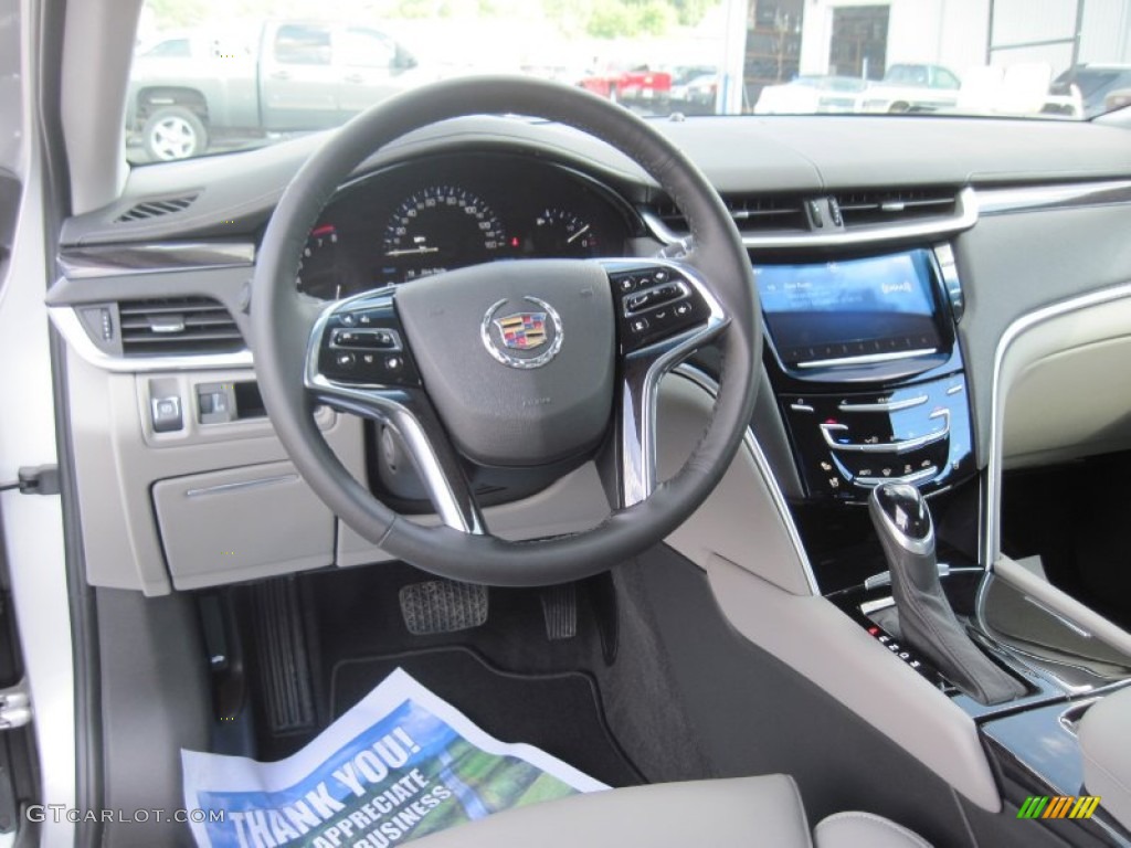 2014 Cadillac XTS Luxury FWD Medium Titanium/Jet Black Dashboard Photo #84675185