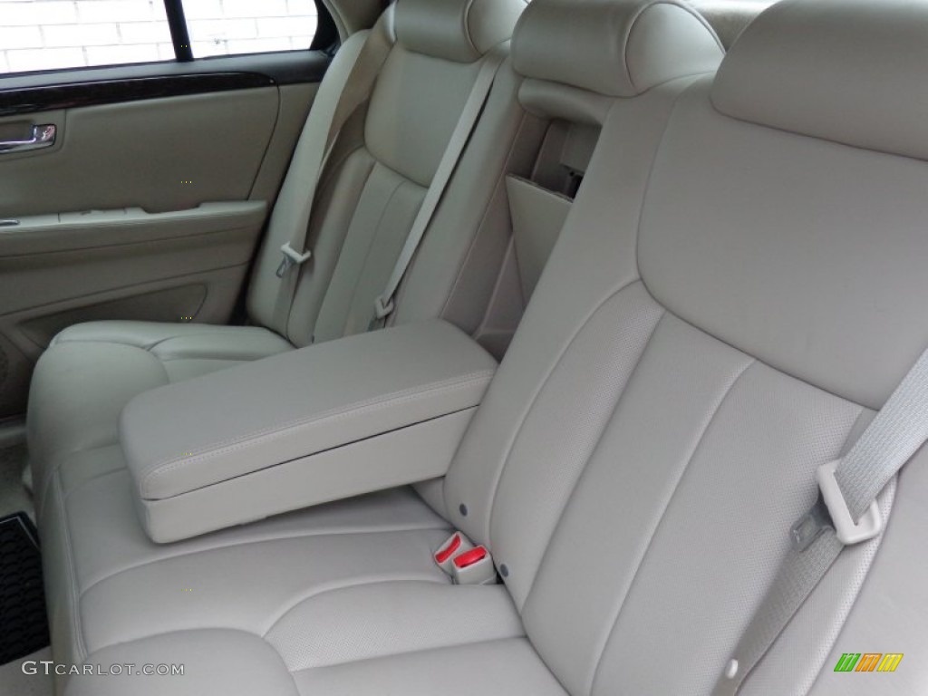 Shale/Cocoa Interior 2009 Cadillac DTS Standard DTS Model Photo #84675215