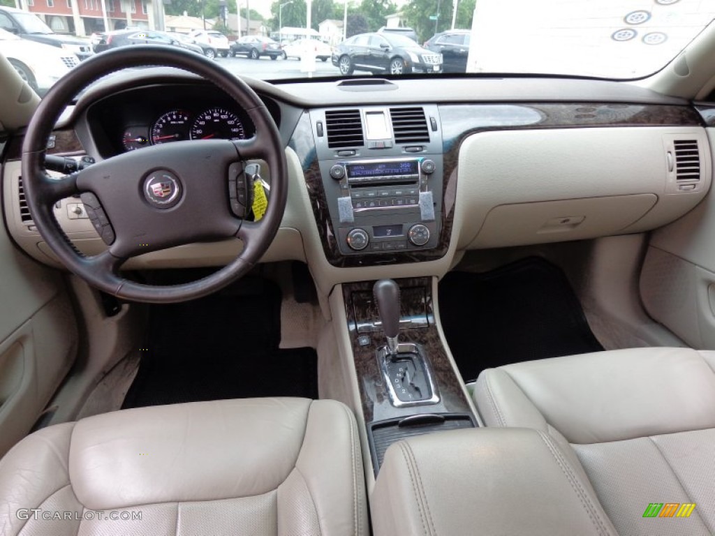 2009 Cadillac DTS Standard DTS Model Shale/Cocoa Dashboard Photo #84675239