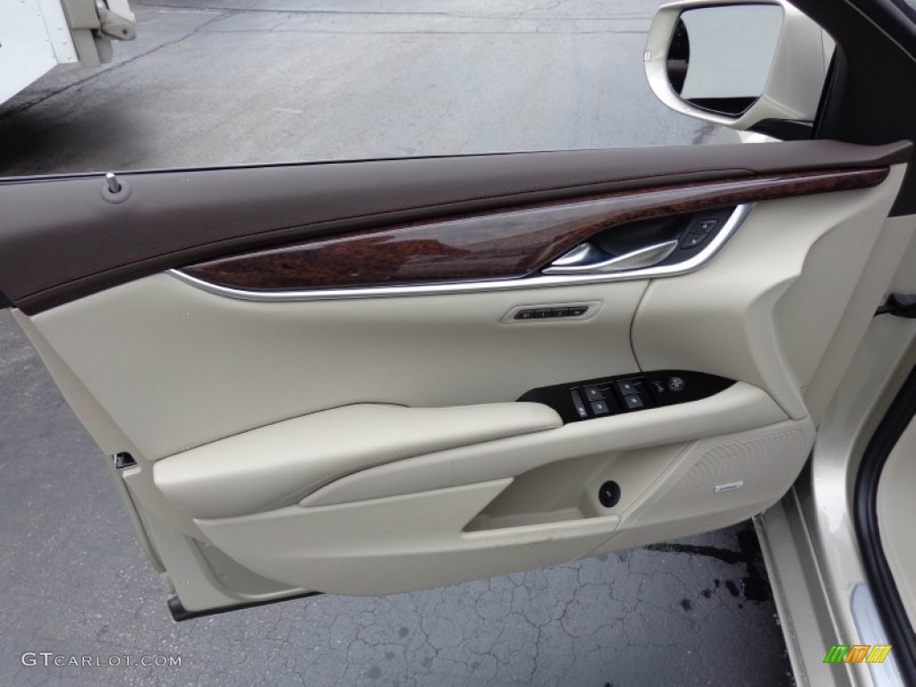 2014 Cadillac XTS Luxury FWD Shale/Cocoa Door Panel Photo #84675902