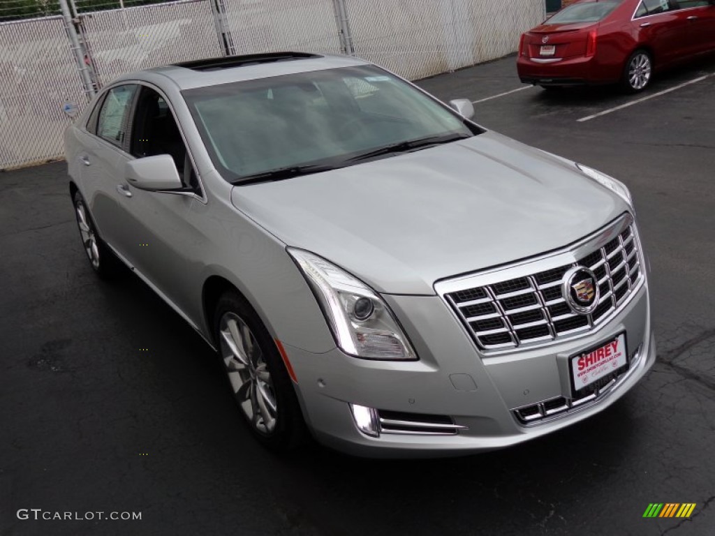 2014 XTS Luxury FWD - Radiant Silver Metallic / Jet Black photo #3