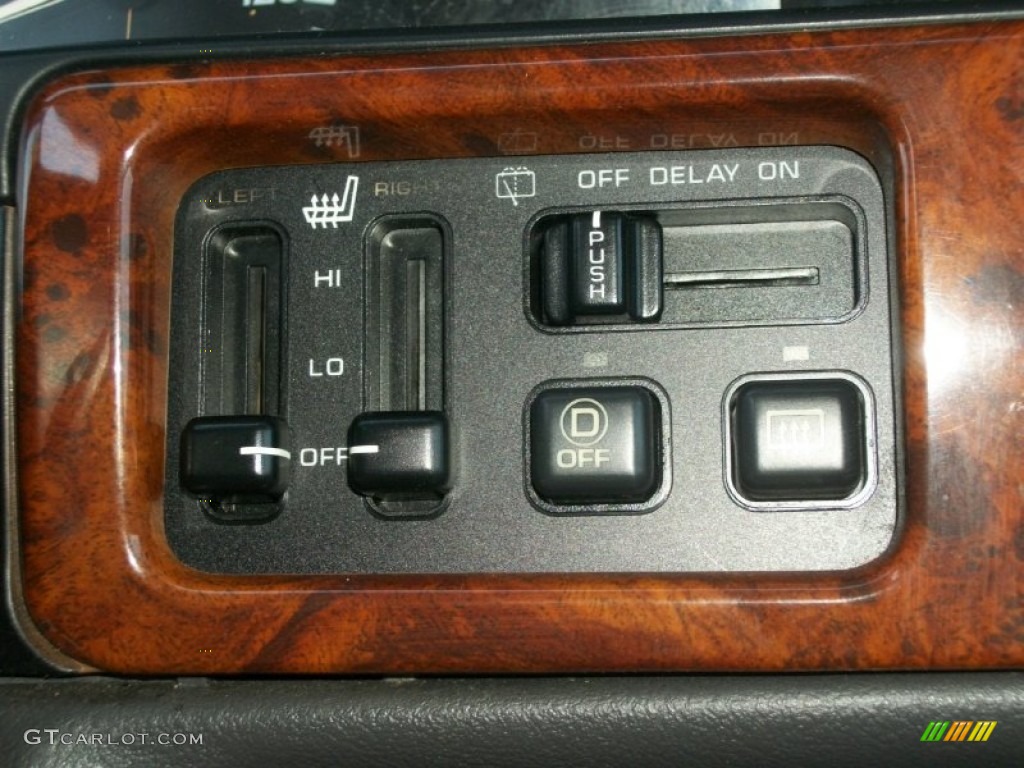 1997 Jeep Grand Cherokee Limited 4x4 Controls Photos