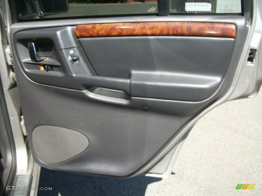 1997 Grand Cherokee Limited 4x4 - Bright Platinum Metallic / Agate Black photo #27