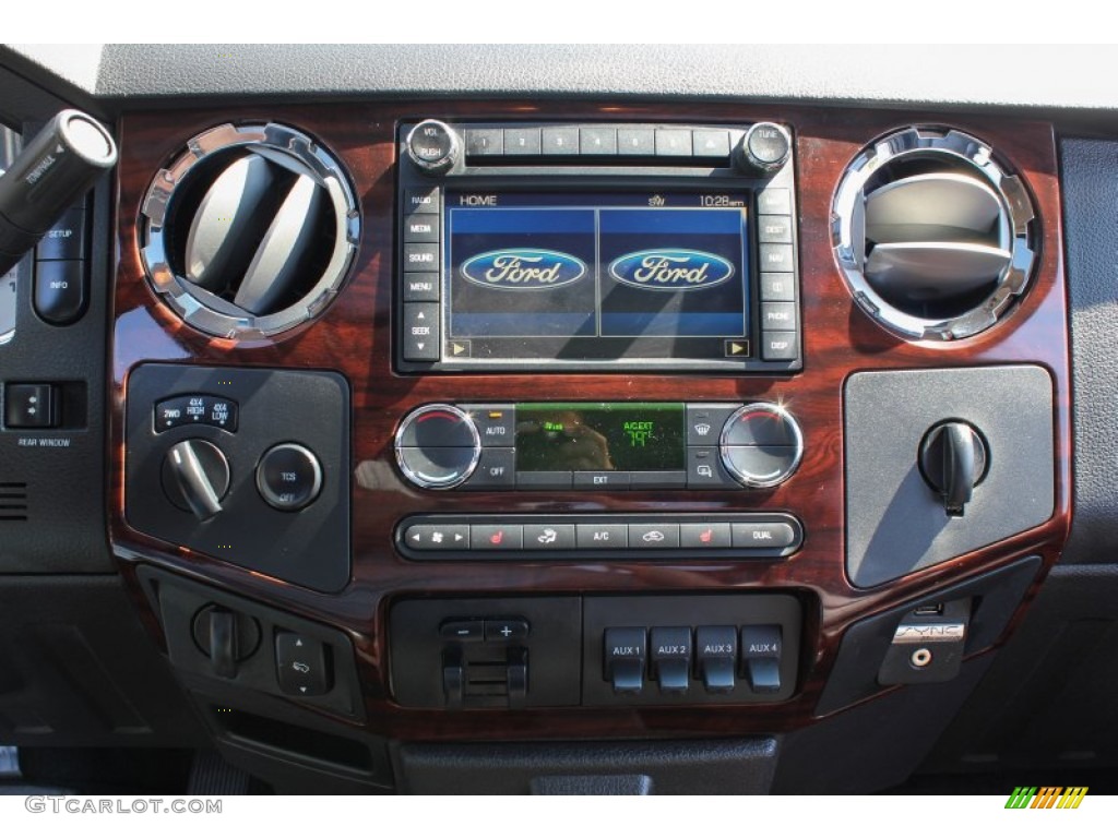 2010 F350 Super Duty Lariat Crew Cab 4x4 - Sterling Grey Metallic / Ebony photo #14