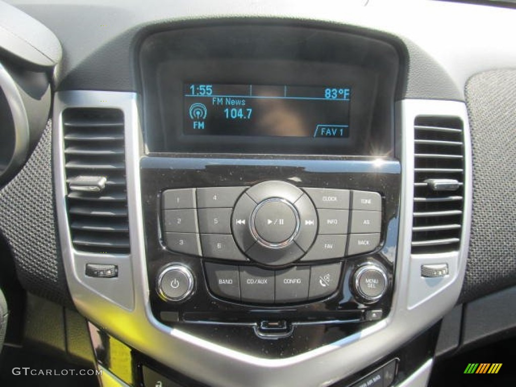 2013 Cruze LT - Summit White / Jet Black photo #15