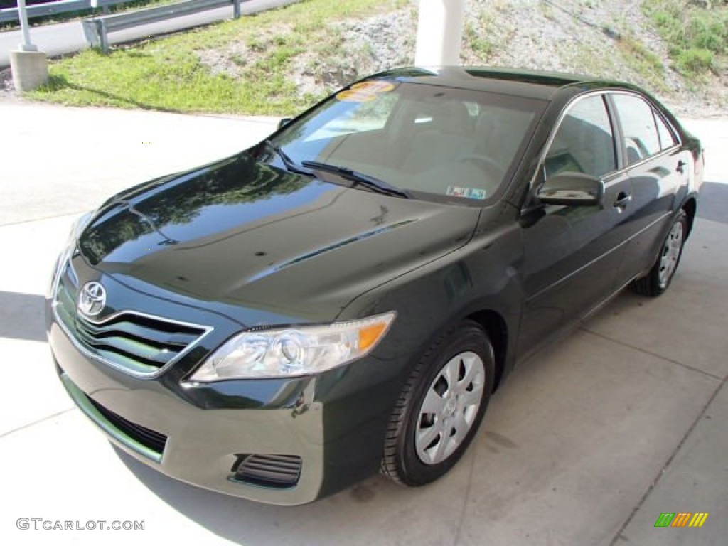 2011 Camry LE - Spruce Green Mica / Ash photo #4