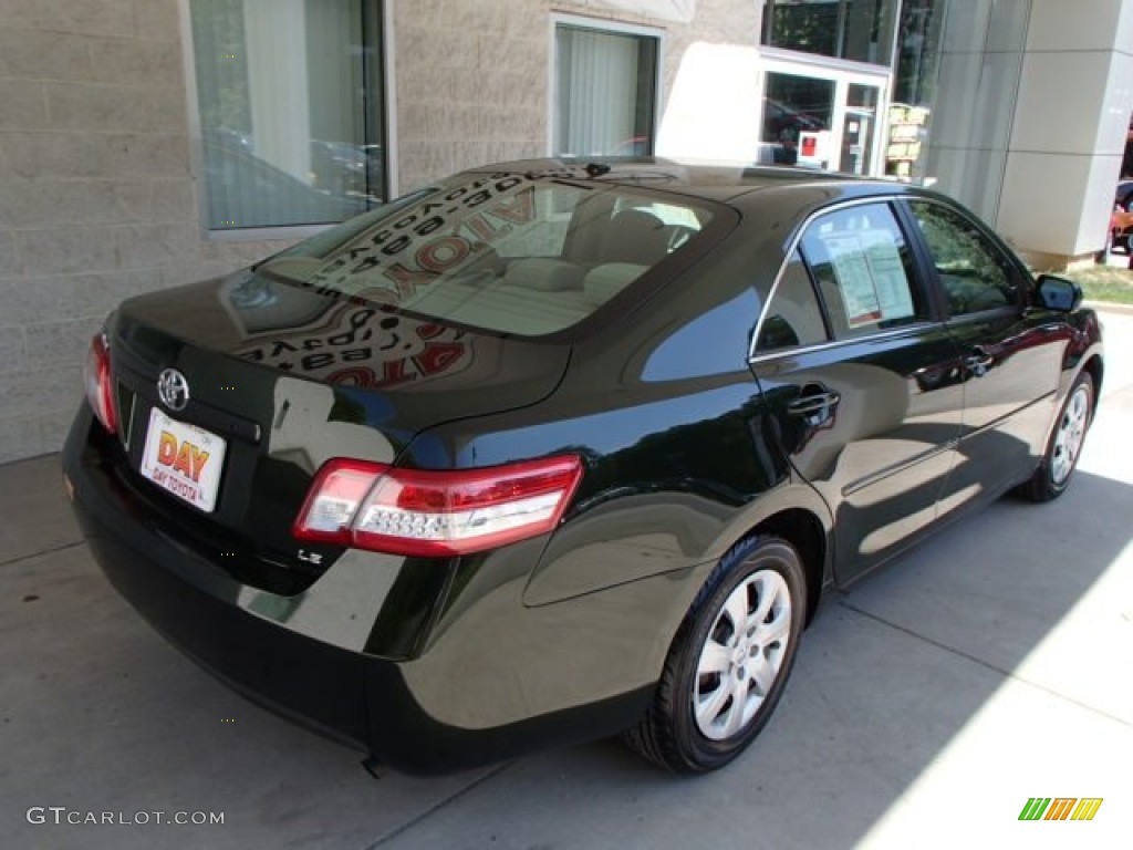 2011 Camry LE - Spruce Green Mica / Ash photo #7