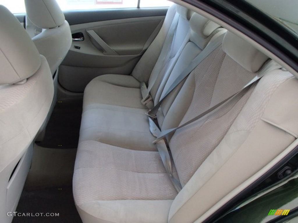 2011 Camry LE - Spruce Green Mica / Ash photo #11