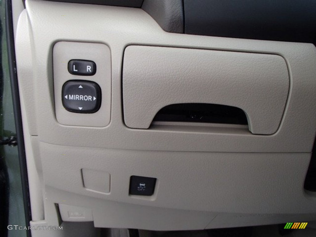 2011 Camry LE - Spruce Green Mica / Ash photo #18