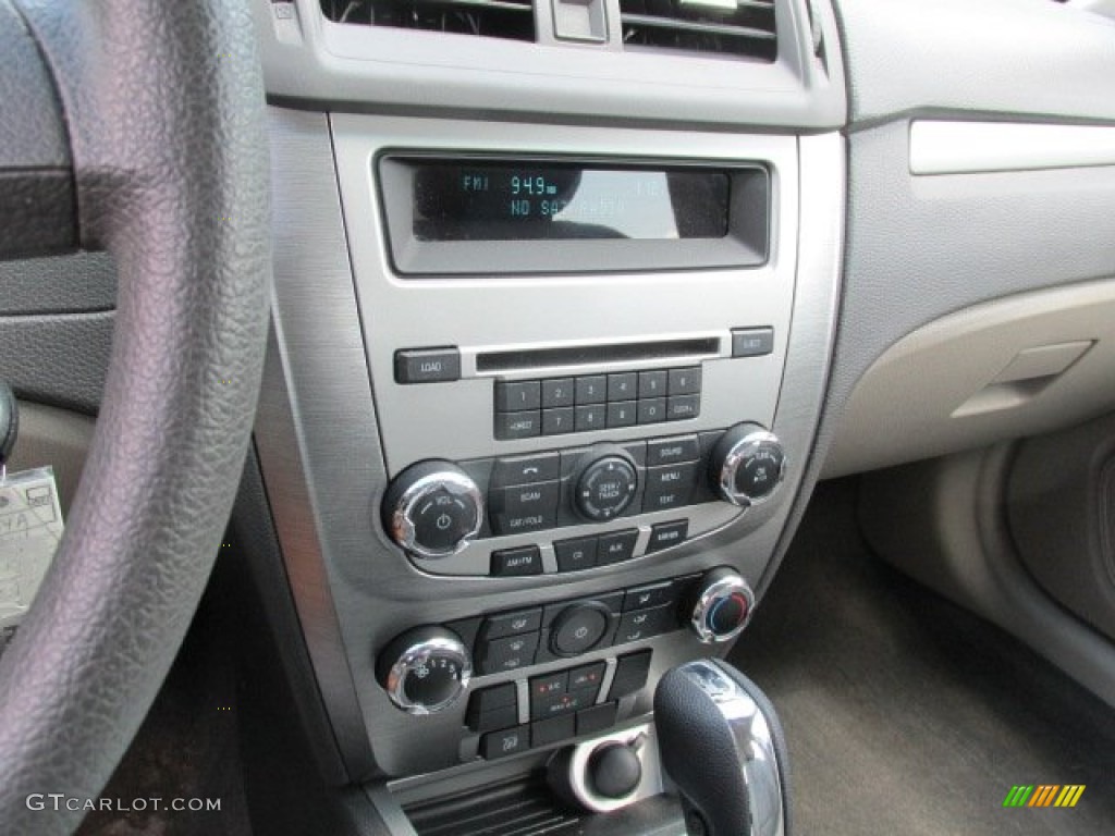 2011 Fusion S - White Suede / Medium Light Stone photo #15