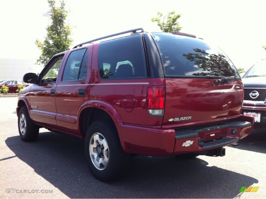 2004 Blazer LS 4x4 - Dark Cherry Red Metallic / Medium Gray photo #5