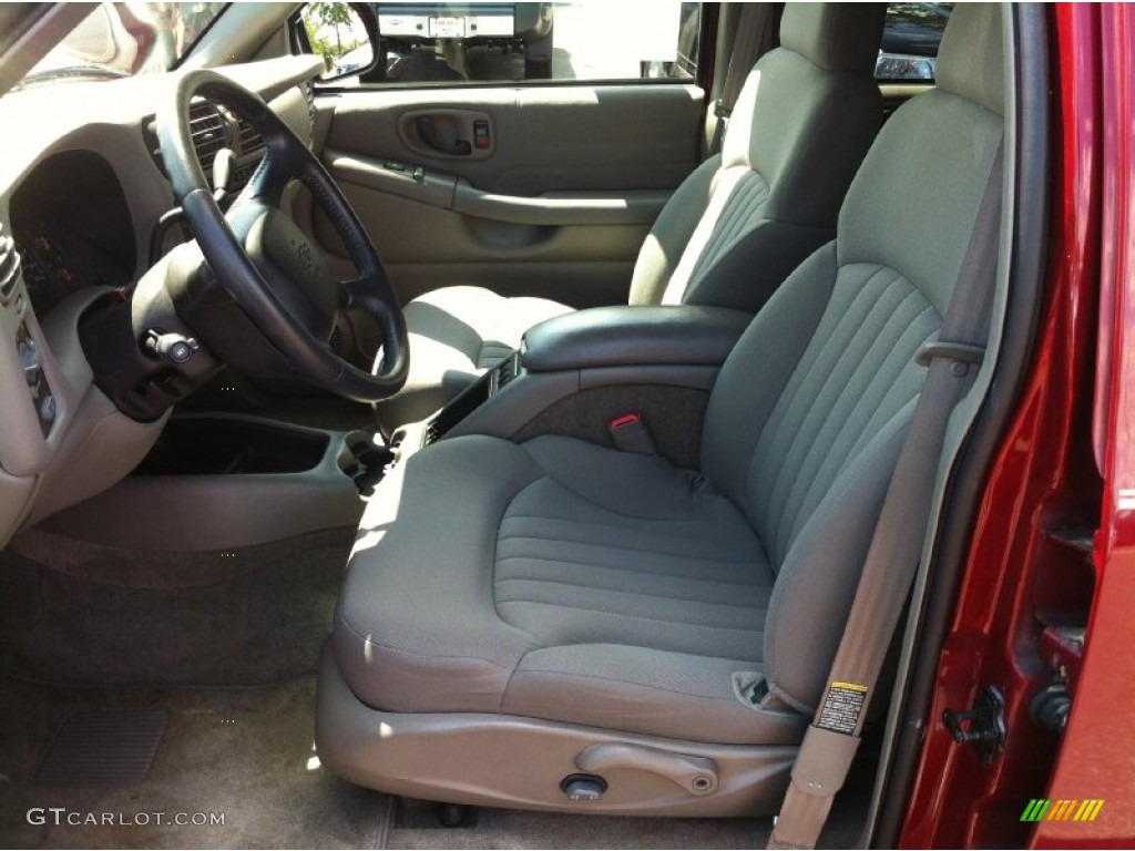 2004 Blazer LS 4x4 - Dark Cherry Red Metallic / Medium Gray photo #10
