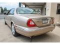 Topaz Metallic - XJ XJ8 Photo No. 4