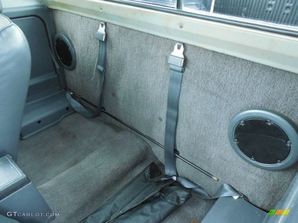 1995 Nissan Hardbody Truck SE V6 Extended Cab Rear Seat Photo #84690536